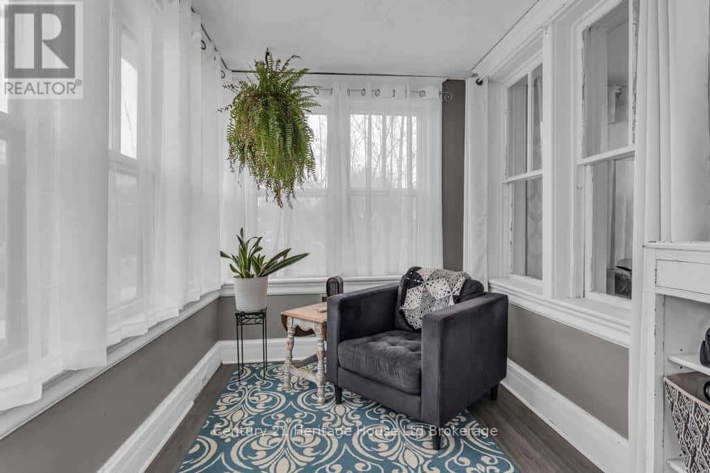 168 WELLINGTON STREET N — Woodstock (Woodstock - North), Ontario - Photo 3 of 26