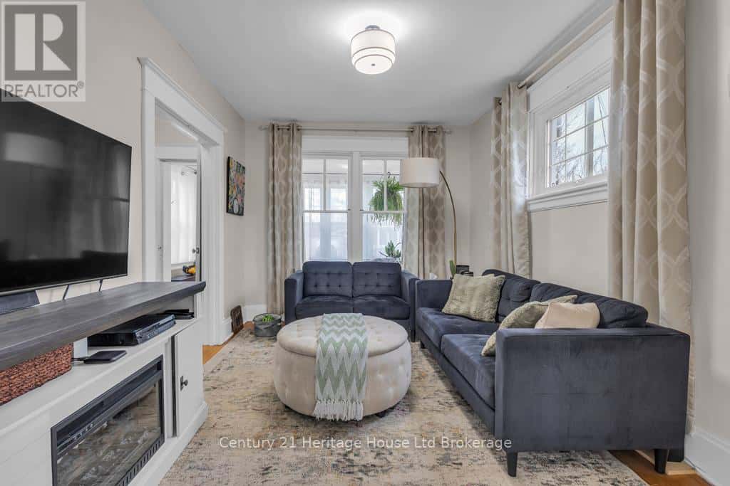 168 WELLINGTON STREET N — Woodstock (Woodstock - North), Ontario - Photo 5 of 26