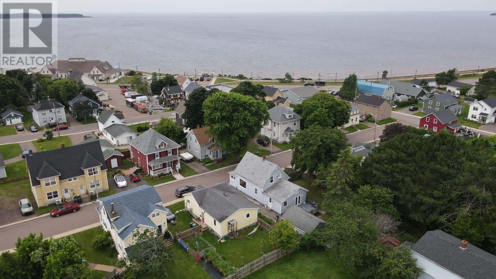 373 Market Street — Summerside, Prince Edward Island - Photo 4 of 38