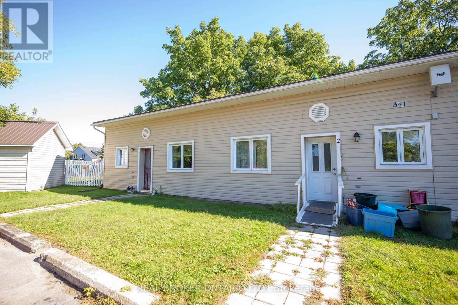 341 NEW STREET — Edwardsburgh/Cardinal, Ontario - Photo 2 of 30