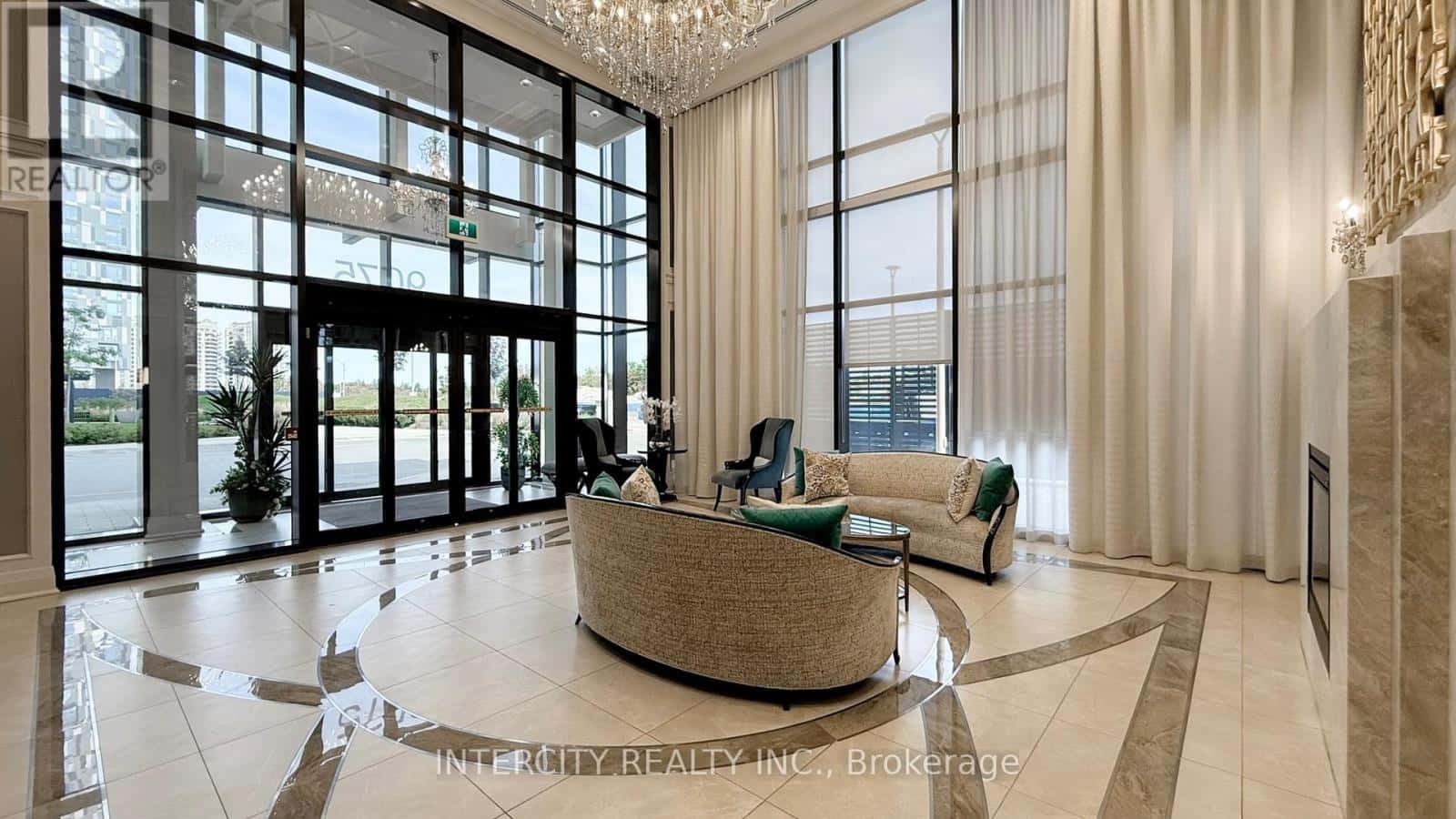 PH07 - 9075 JANE STREET — Vaughan (Concord), Ontario - Photo 3 of 50