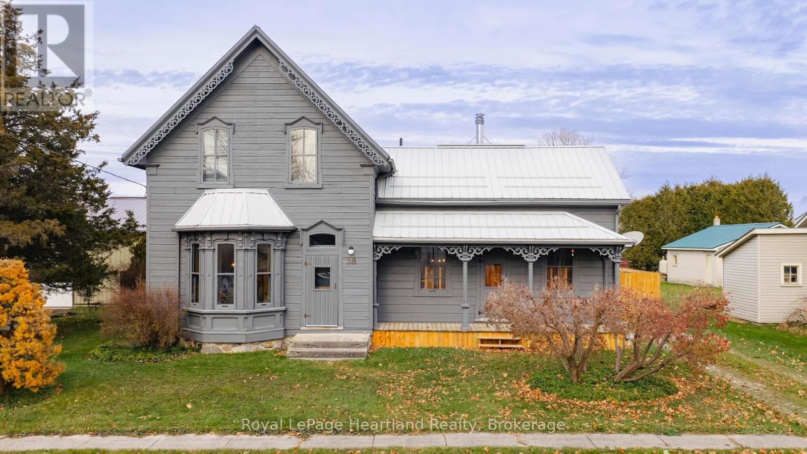 38 ALBERT STREET — Ashfield-Colborne-Wawanosh (Ashfield), Ontario - Main photo