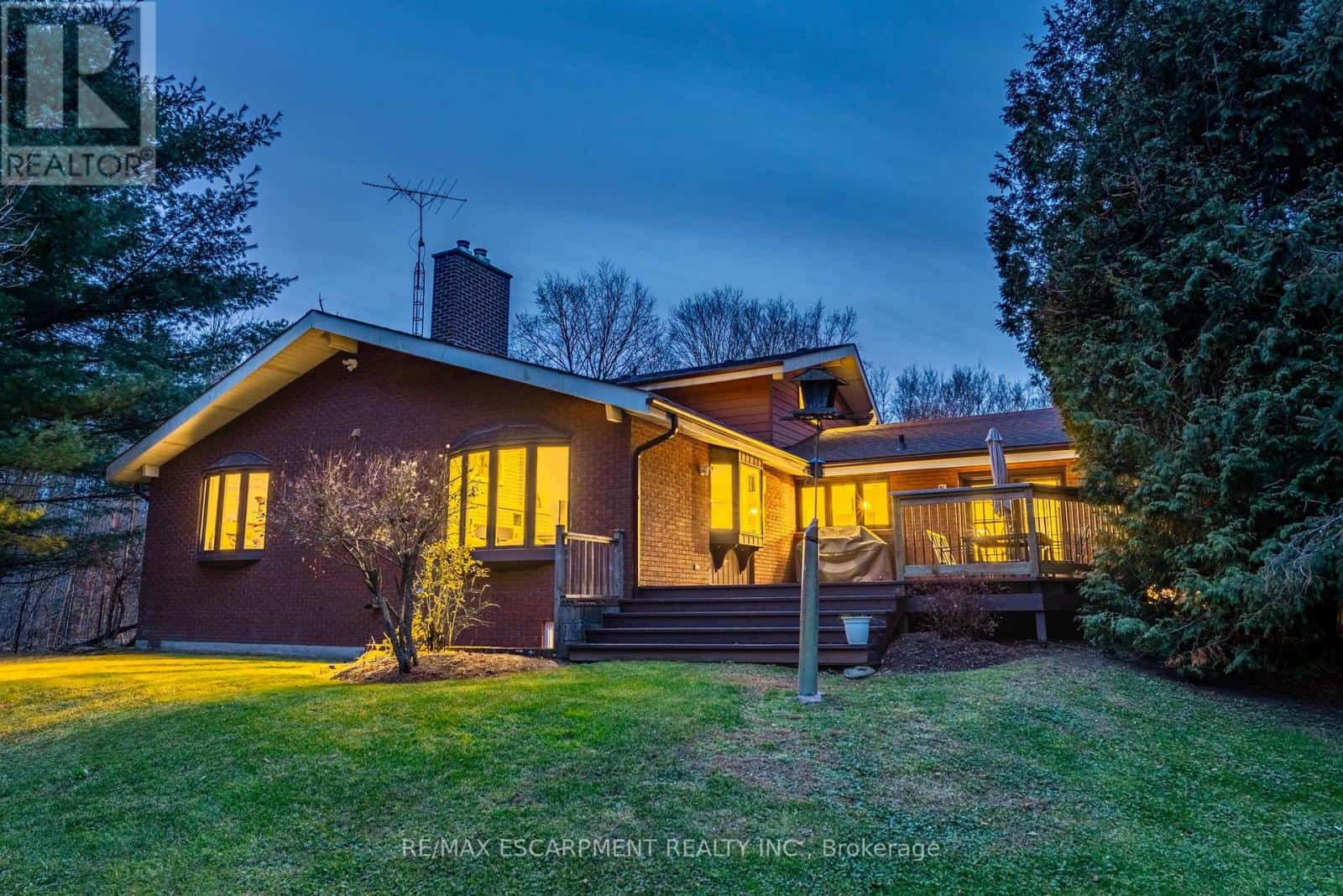 7575 MILBUROUGH LINE — Milton, Ontario - Photo 3 of 50