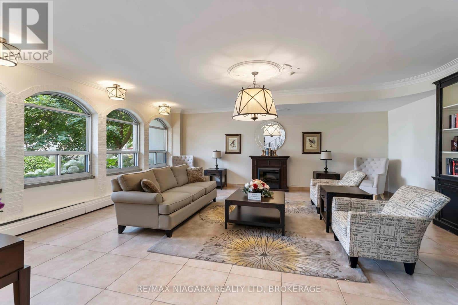 602 - 365 GENEVA STREET — St. Catharines (Fairview), Ontario - Photo 4 of 18