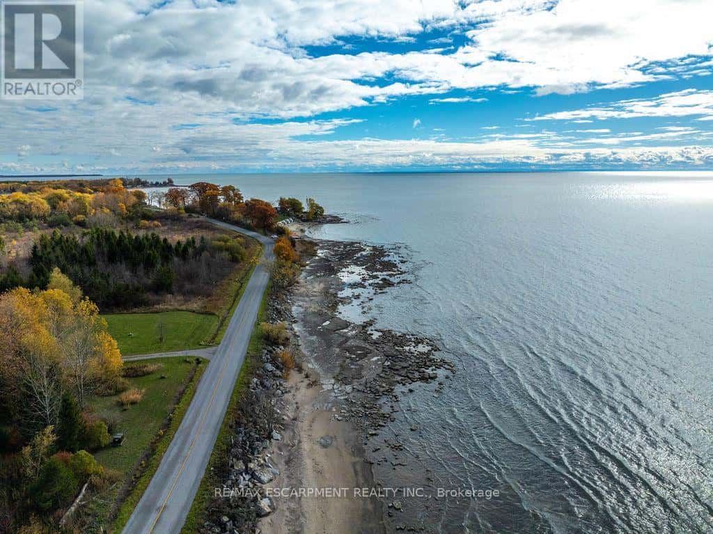 2069 LAKESHORE ROAD — Haldimand, Ontario - Photo 5 of 6