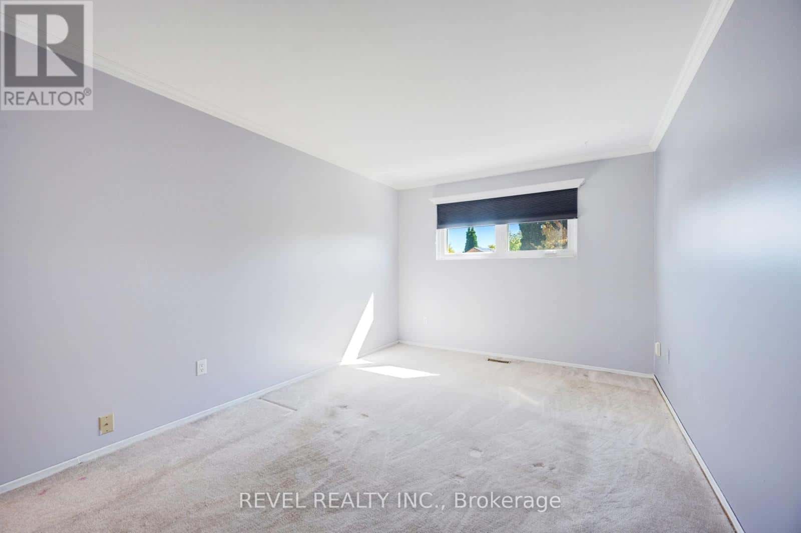 Brampton (Central Park), Ontario — Brampton (Central Park), Ontario - Photo 5 of 32