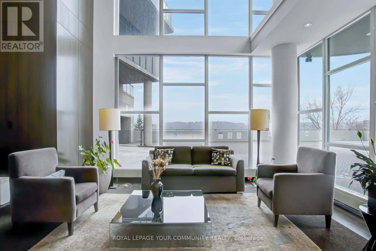 1806 - 1048 BROADVIEW AVENUE — Toronto (Broadview North), Ontario - Photo 3 of 25