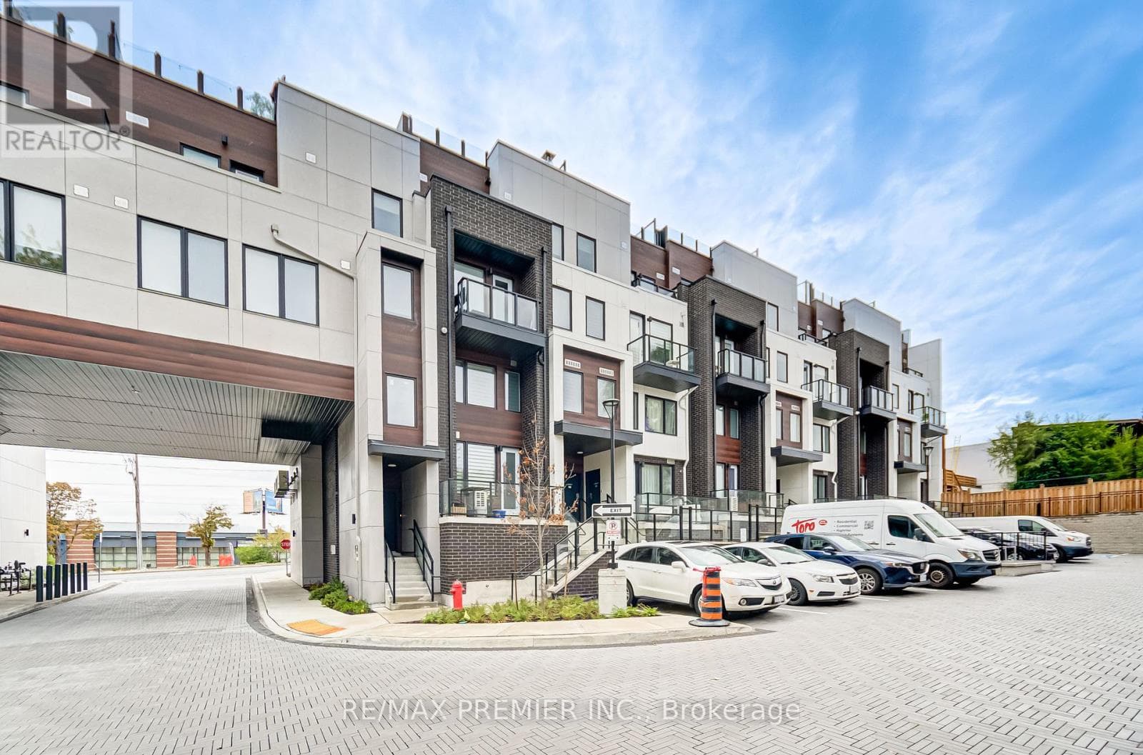 8 - 1479 O'CONNOR DRIVE — Toronto (O'Connor-Parkview), Ontario - Main photo