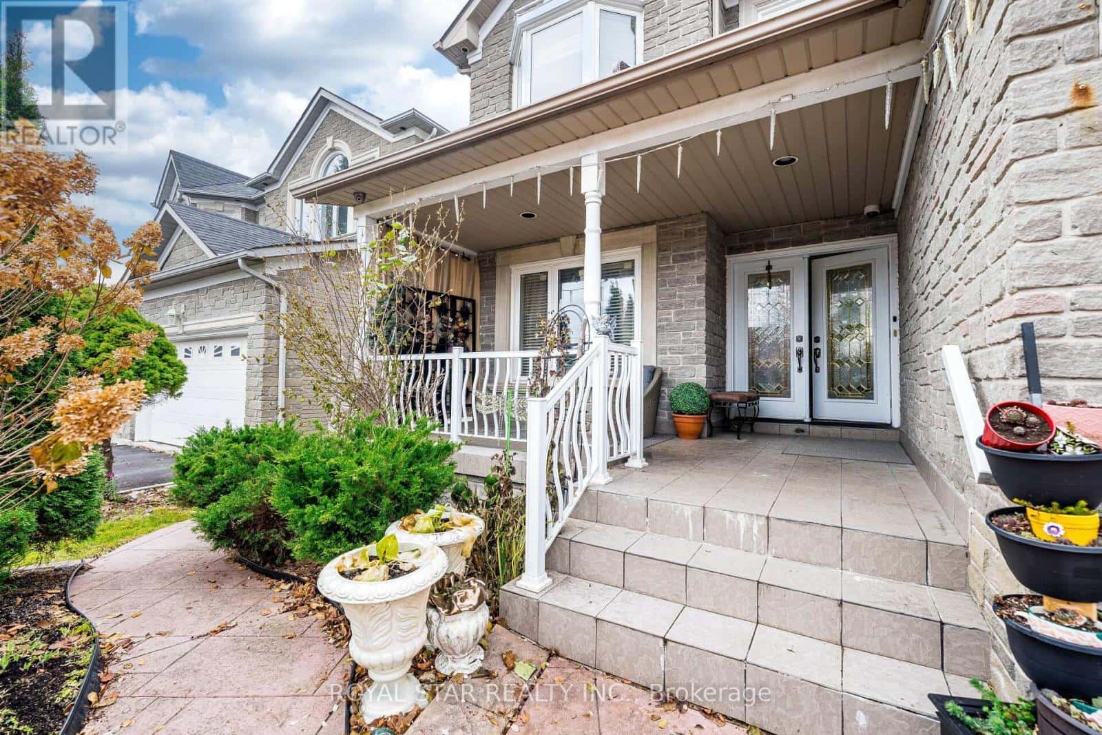 40 OAKDALE ROAD — Vaughan (Maple), Ontario - Photo 4 of 50