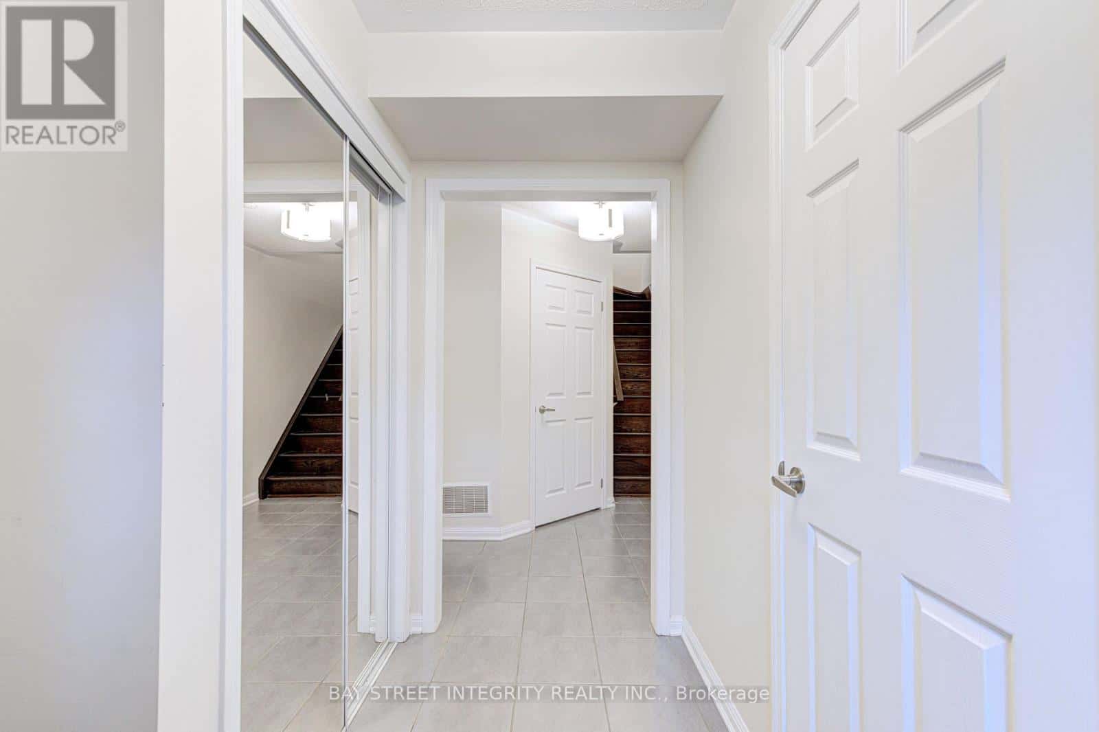 1033 STEMMAN PLACE — Milton (WI Willmott), Ontario - Photo 3 of 35