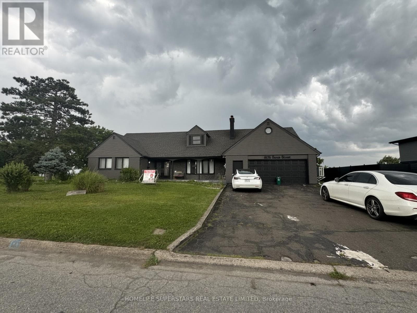 8176 SARAH STREET — Niagara Falls (Chippawa), Ontario - Main photo