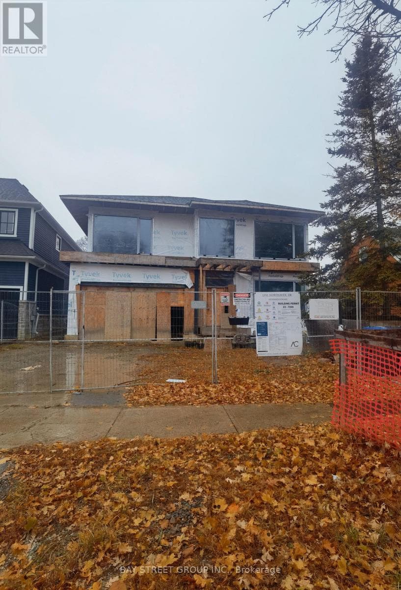 1332 NORTHAVEN DRIVE — Mississauga (Mineola), Ontario - Main photo