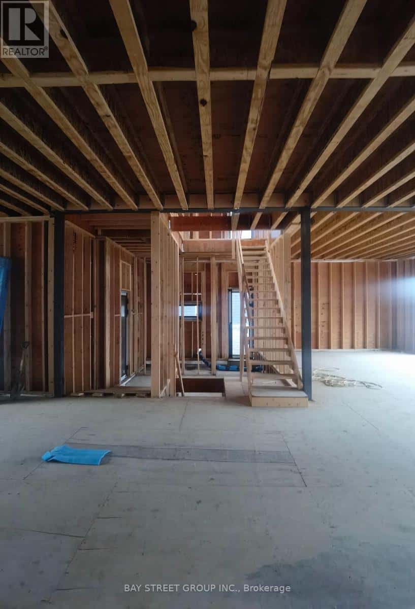 1332 NORTHAVEN DRIVE — Mississauga (Mineola), Ontario - Photo 4 of 7