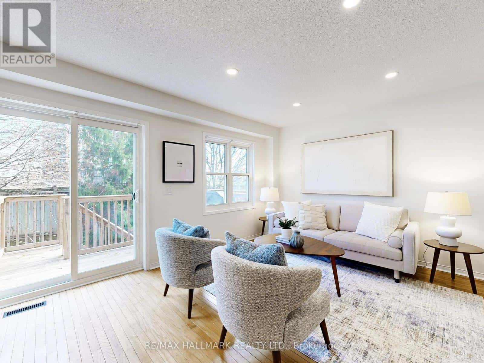 20B - 51 NORTHERN HEIGHTS DRIVE — Richmond Hill (Langstaff), Ontario - Photo 3 of 45