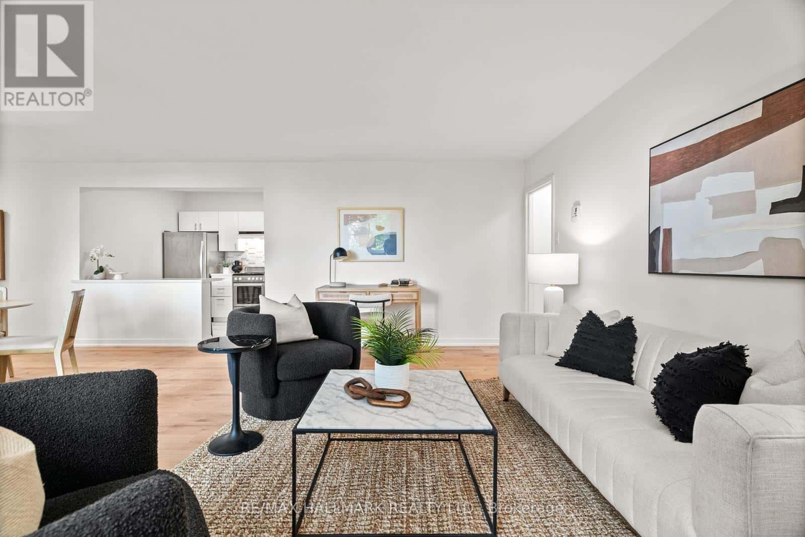 6 - 2 NURSEWOOD ROAD — Toronto (The Beaches), Ontario - Photo 3 of 40