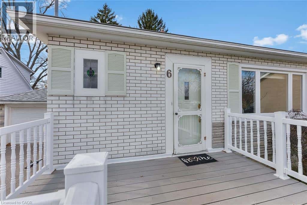 6 HALLCREST Avenue — St. Catharines, Ontario - Photo 2 of 30