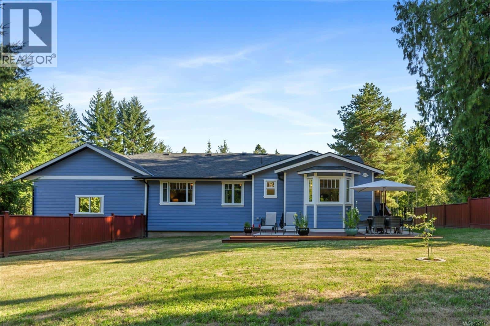 1501 Shawnigan Mill Bay Rd — Shawnigan Lake, British Columbia - Photo 5 of 46