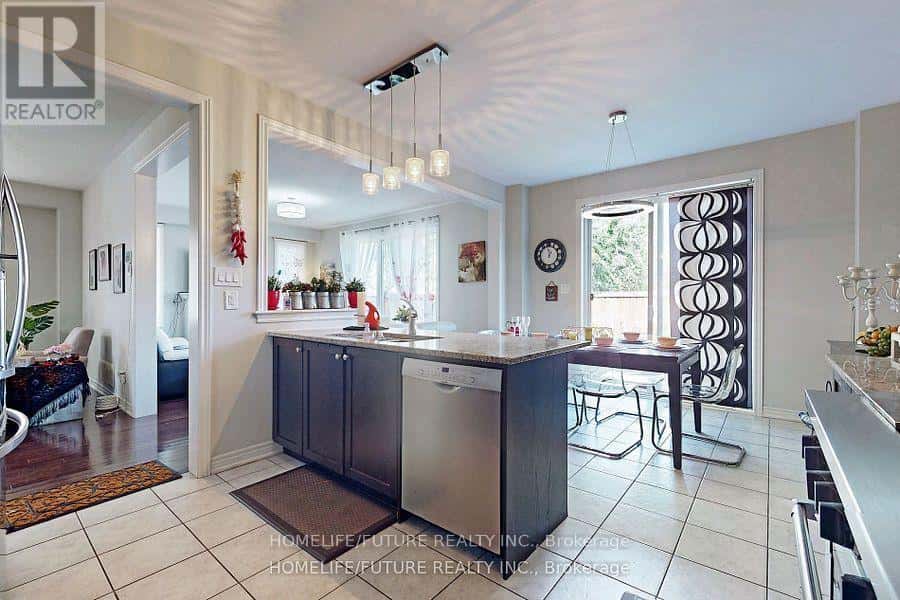 66 WOODGROVE DRIVE — Toronto (West Hill), Ontario - Photo 5 of 23