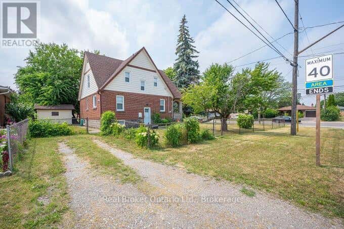 264 GRAYS ROAD — Hamilton (Stoney Creek), Ontario - Photo 4 of 36