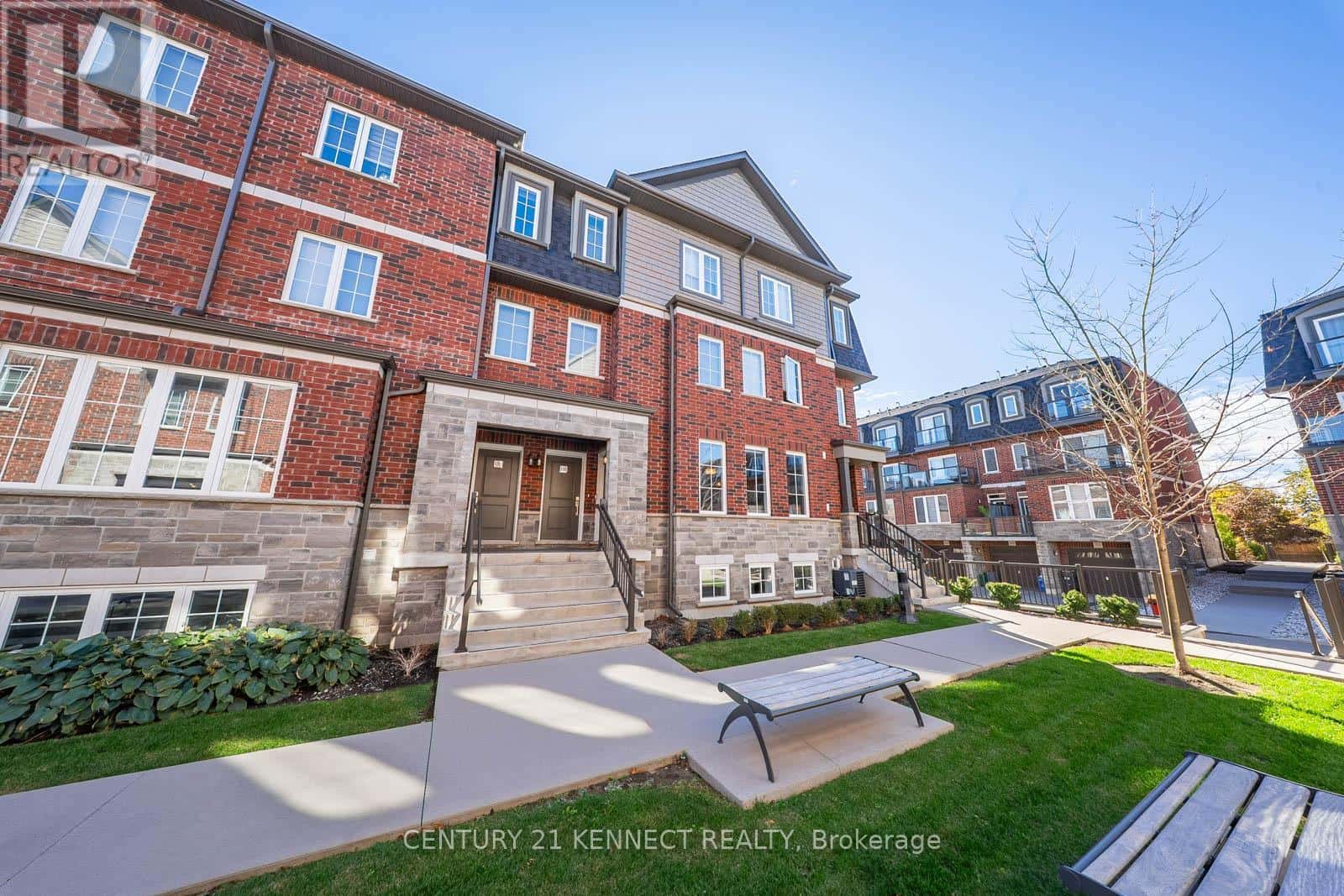 132 - 445 ONTARIO STREET S — Milton (TM Timberlea), Ontario - Photo 2 of 44