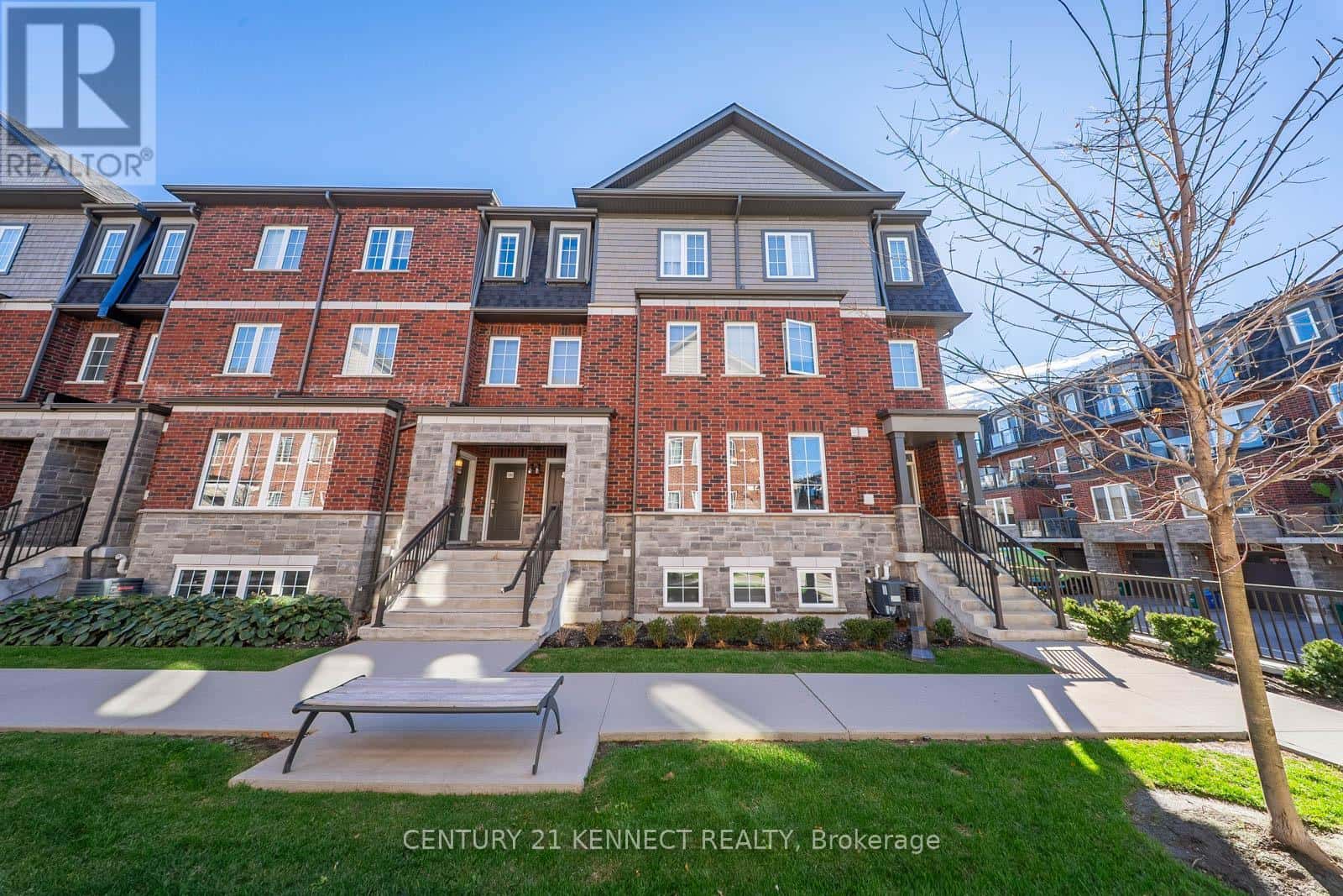 132 - 445 ONTARIO STREET S — Milton (TM Timberlea), Ontario - Photo 3 of 44