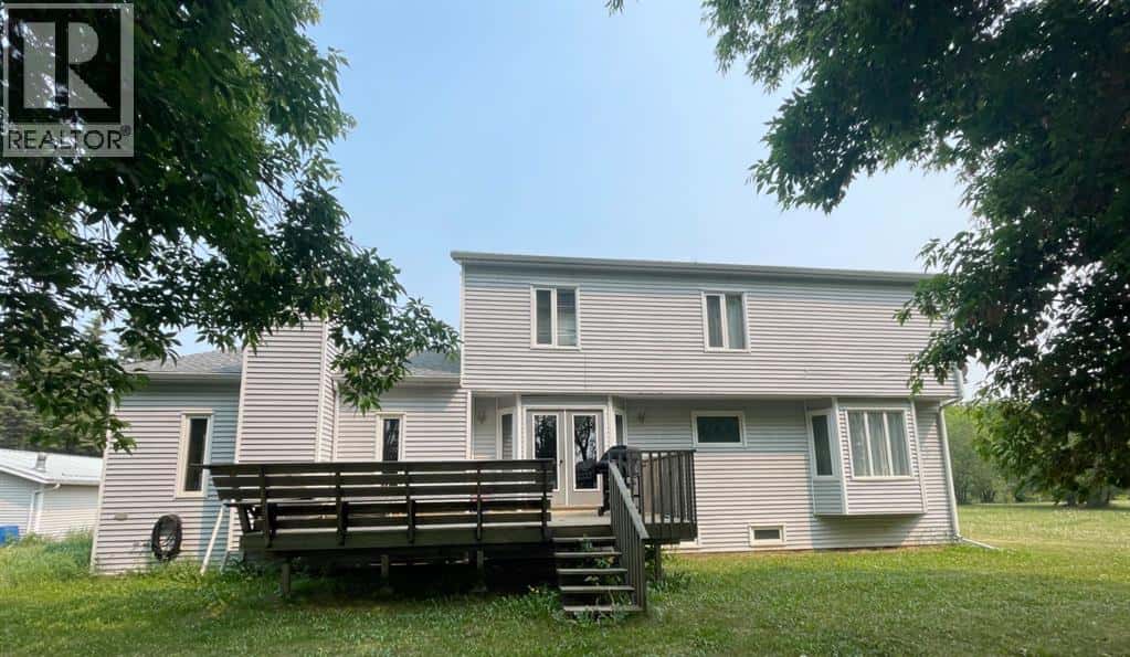 15501 Township Road 744 — High Prairie, Alberta - Photo 3 of 42