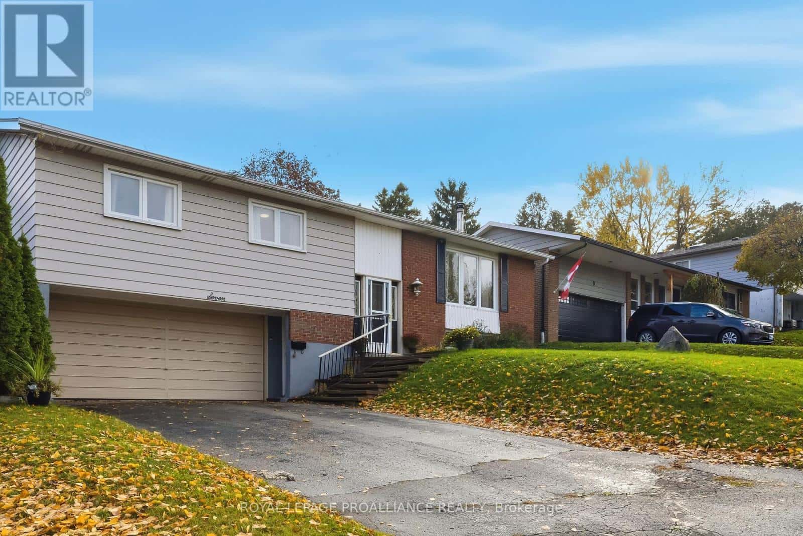 7 CENTENNIAL DRIVE — Port Hope, Ontario - Photo 2 of 39