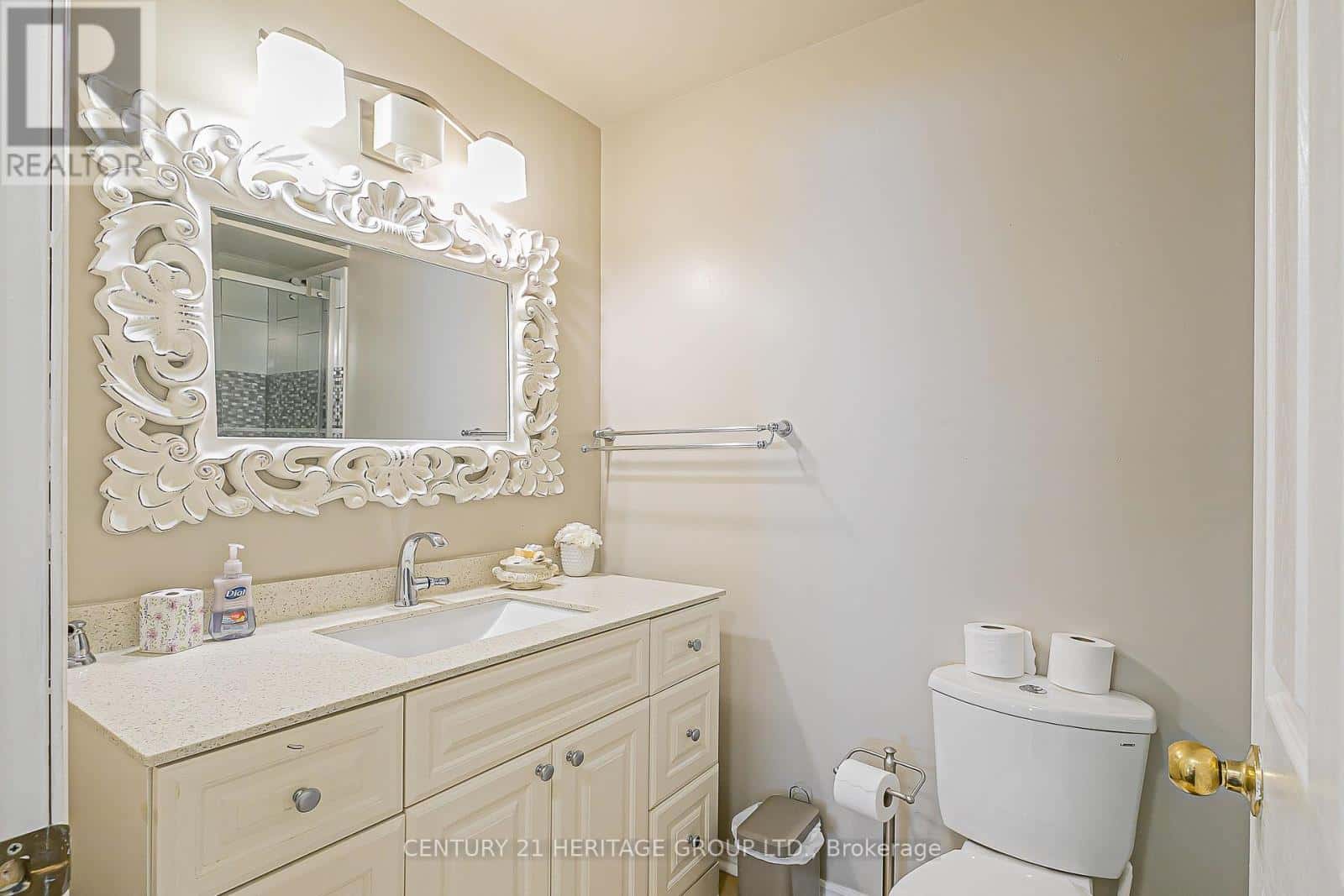 MAIN - 741 COLLEGE MANOR DRIVE — Newmarket (Gorham-College Manor), Ontario - Photo 5 of 19