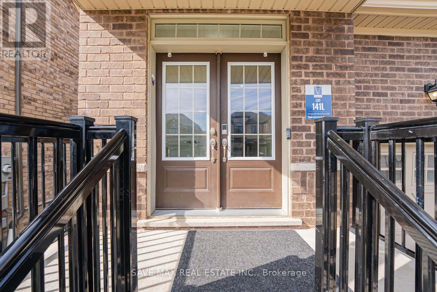 20 BERTRAM GATE — Whitby, Ontario - Photo 4 of 50