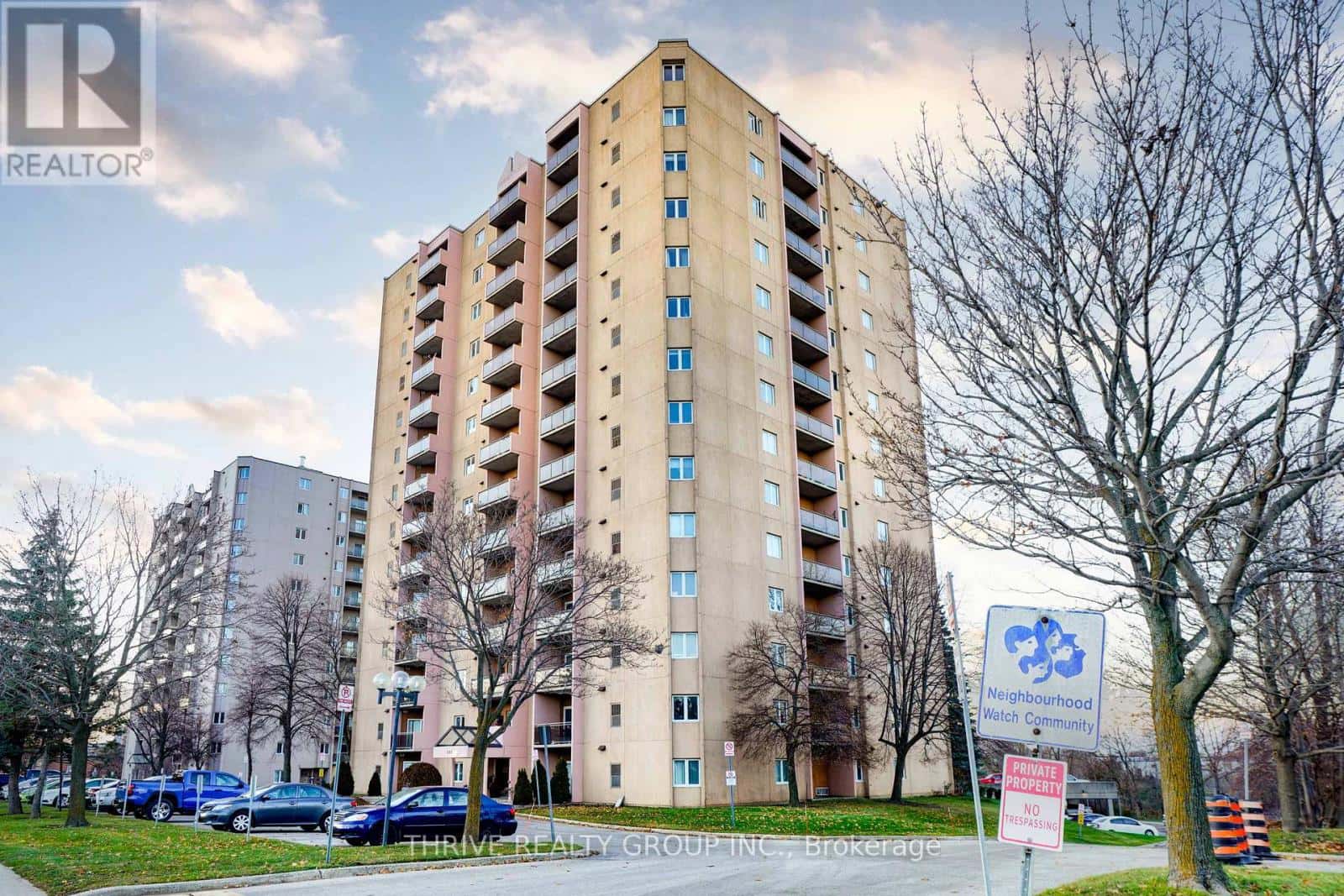 860 Commissioners Road East 1403