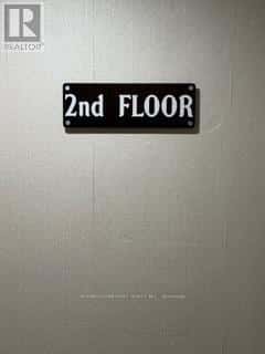 208 - 10 WOODMAN DRIVE S — Hamilton (Corman), Ontario - Photo 4 of 28