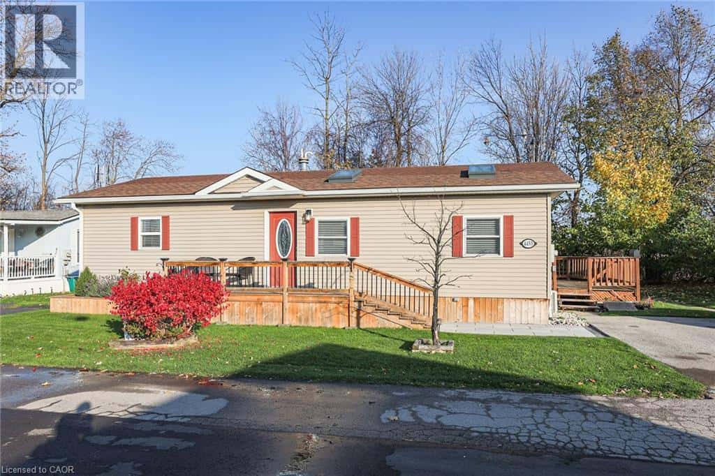 4453 TIMOTHY Lane — Beamsville, Ontario - Photo 2 of 26