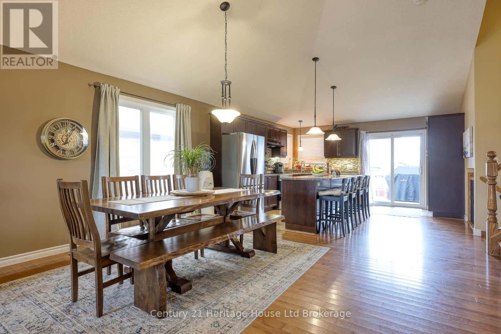 601 SALES DRIVE — Woodstock (Woodstock - South), Ontario - Photo 4 of 39