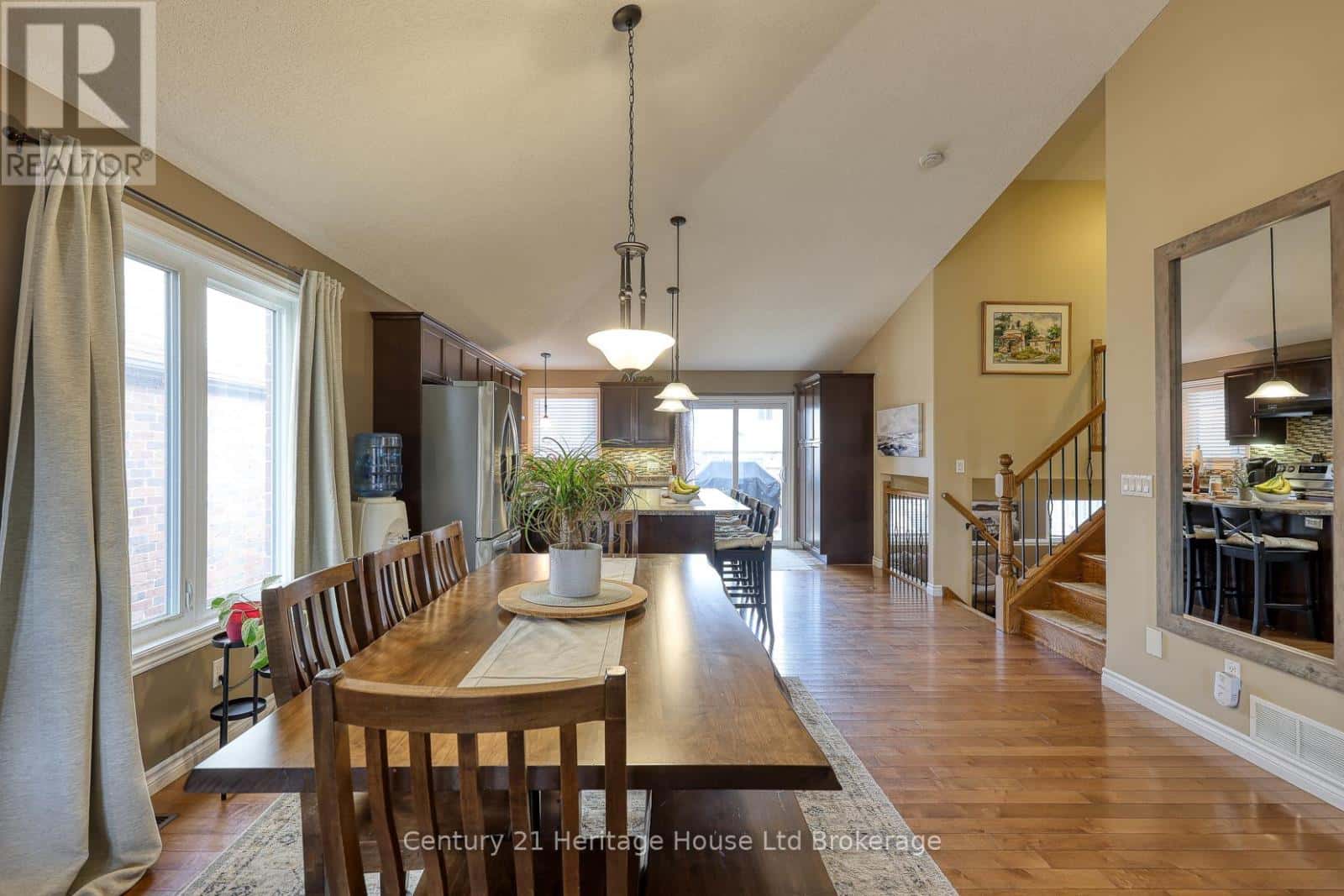 601 SALES DRIVE — Woodstock (Woodstock - South), Ontario - Photo 5 of 39