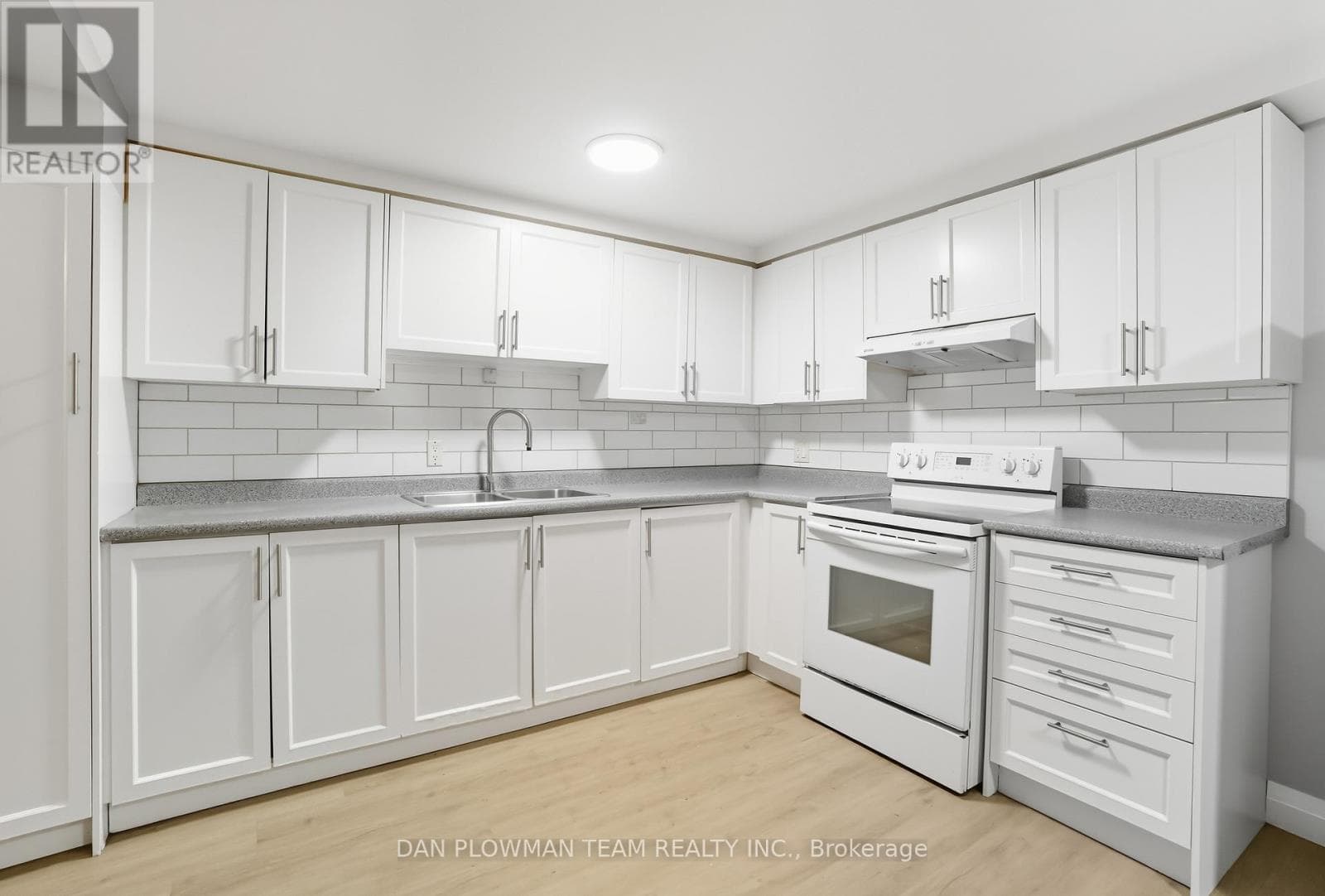 476 ALBERT STREET — Oshawa (Central), Ontario - Main photo