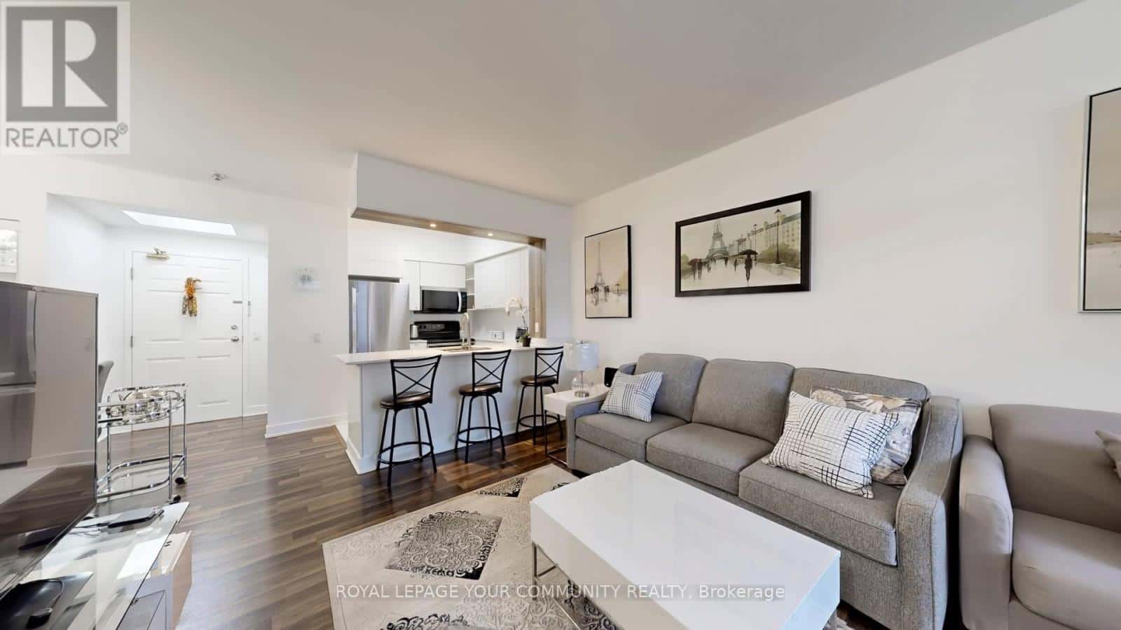 111 - 7398 YONGE STREET — Vaughan (Crestwood-Springfarm-Yorkhill), Ontario - Photo 4 of 20