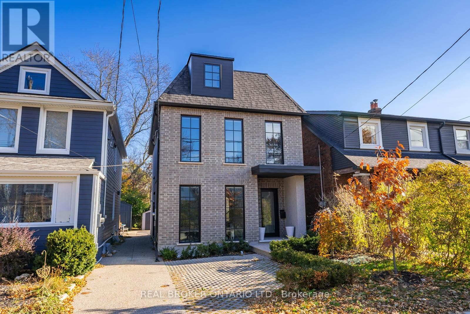 203 OAK PARK AVENUE — Toronto (Woodbine-Lumsden), Ontario - Main photo