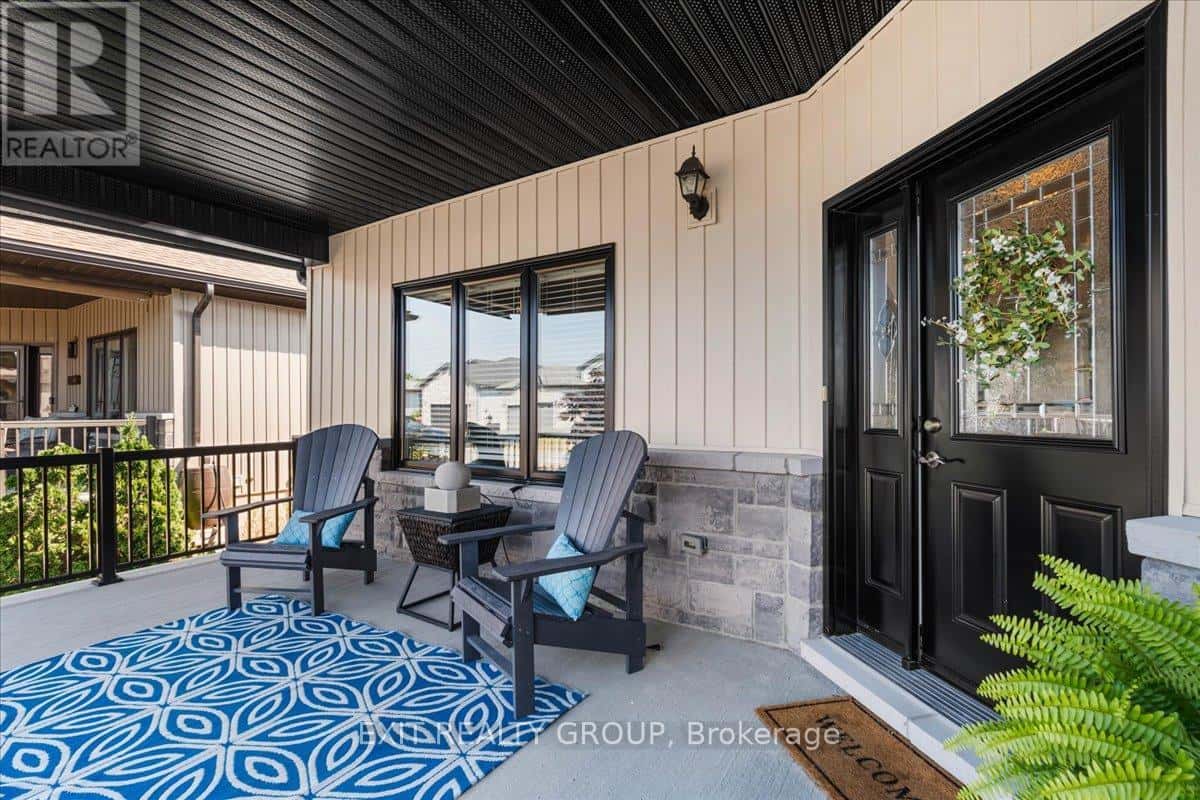 18 GILBERT CRESCENT — Prince Edward County (Wellington Ward), Ontario - Photo 5 of 47