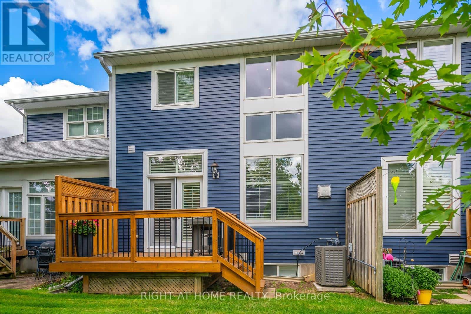 33 - 88 LAKEPORT ROAD — St. Catharines (Port Dalhousie), Ontario - Photo 4 of 49