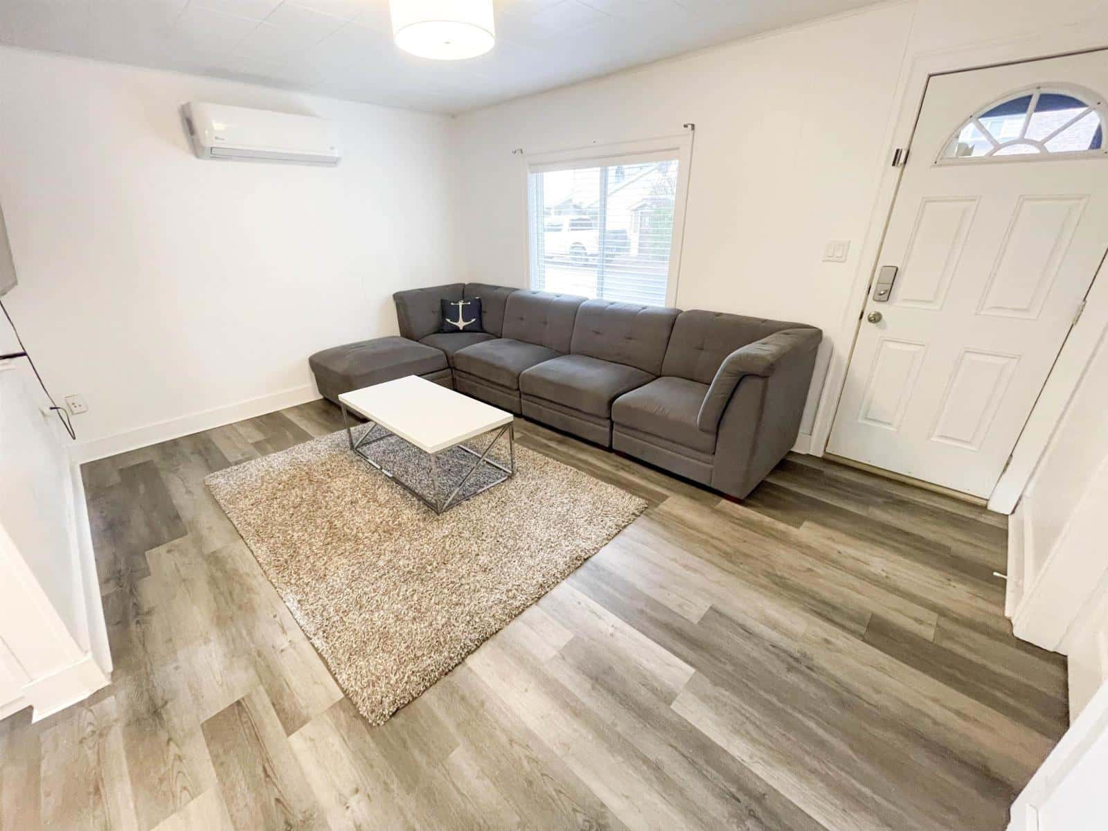 298 HEMLOCK STREET, Cultus Lake North — Cultus Lake, British Columbia - Photo 3 of 40