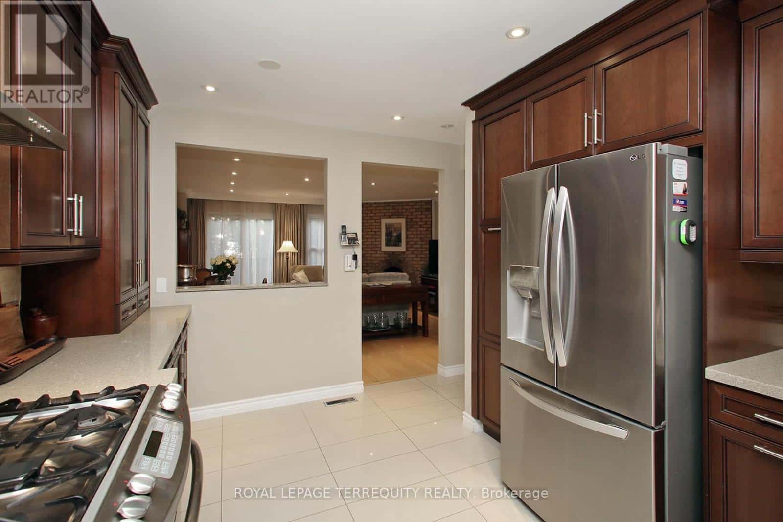 10 - 20 COTTON DOWNWAY — Toronto (Pleasant View), Ontario - Photo 4 of 36