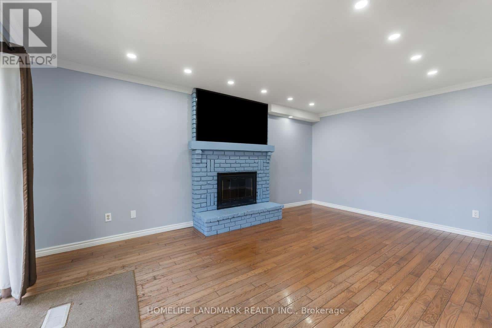 1416 SOMERVILLE STREET — Oshawa (Samac), Ontario - Photo 4 of 27