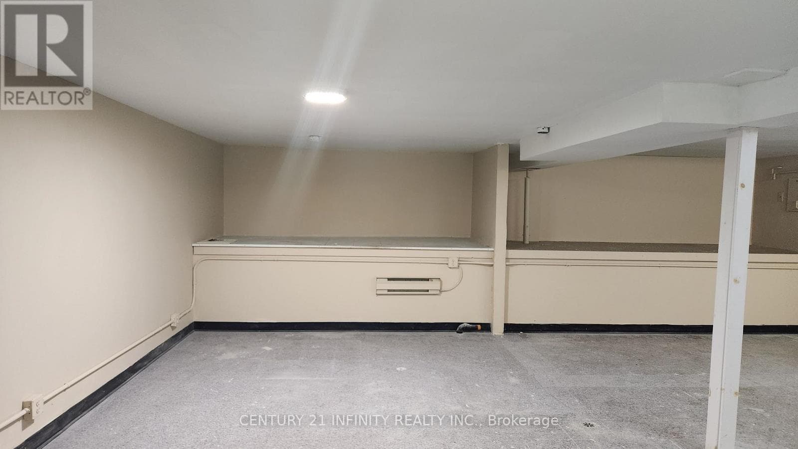 B - 907 SIMCOE STREET N — Oshawa (Centennial), Ontario - Main photo