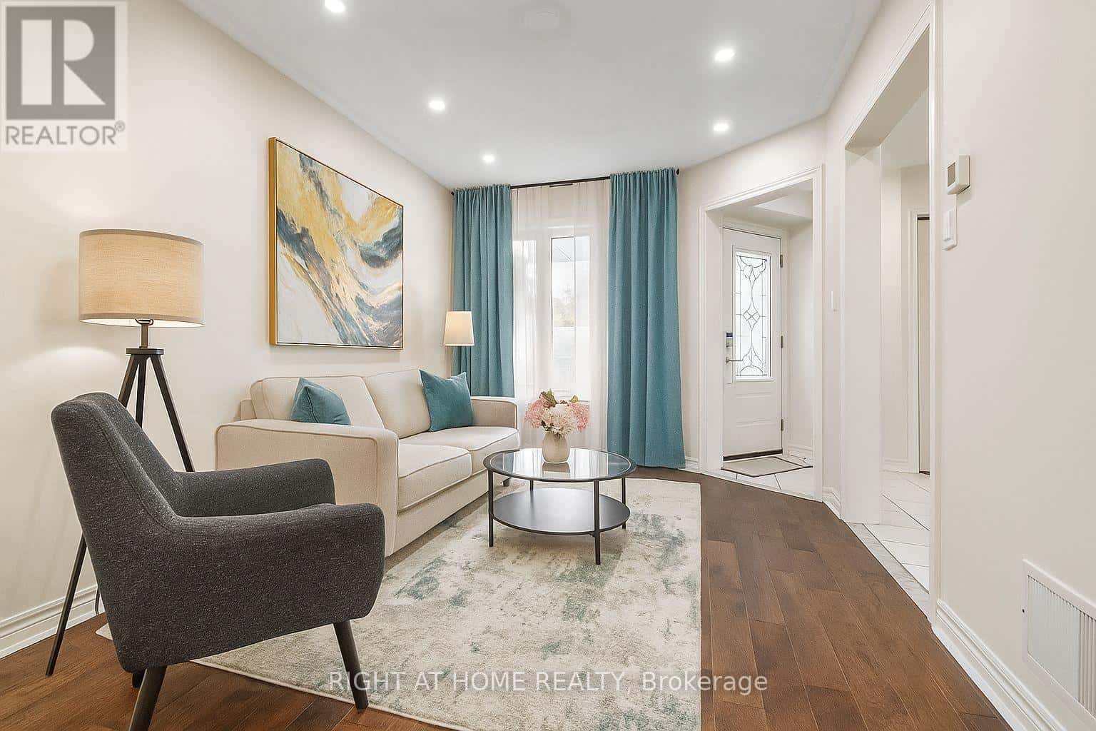 7049 GRAYDON COURT — Mississauga (Lisgar), Ontario - Photo 2 of 15