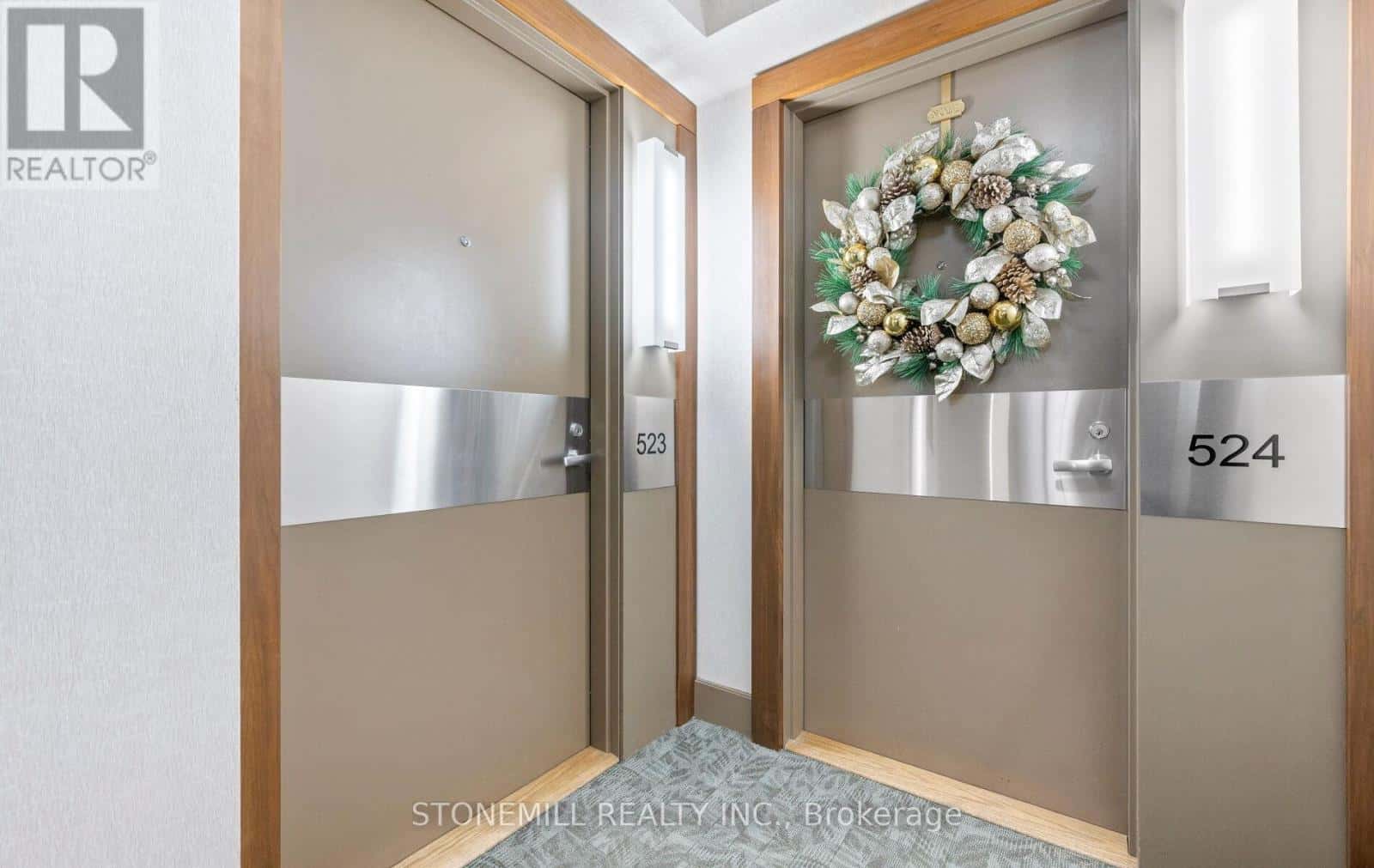 523 - 3500 LAKESHORE ROAD W — Oakville (BR Bronte), Ontario - Photo 5 of 50