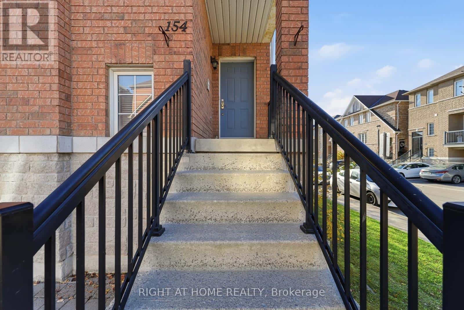 154 - 7155 MAGISTRATE TERRACE — Mississauga (Meadowvale Village), Ontario - Photo 4 of 34