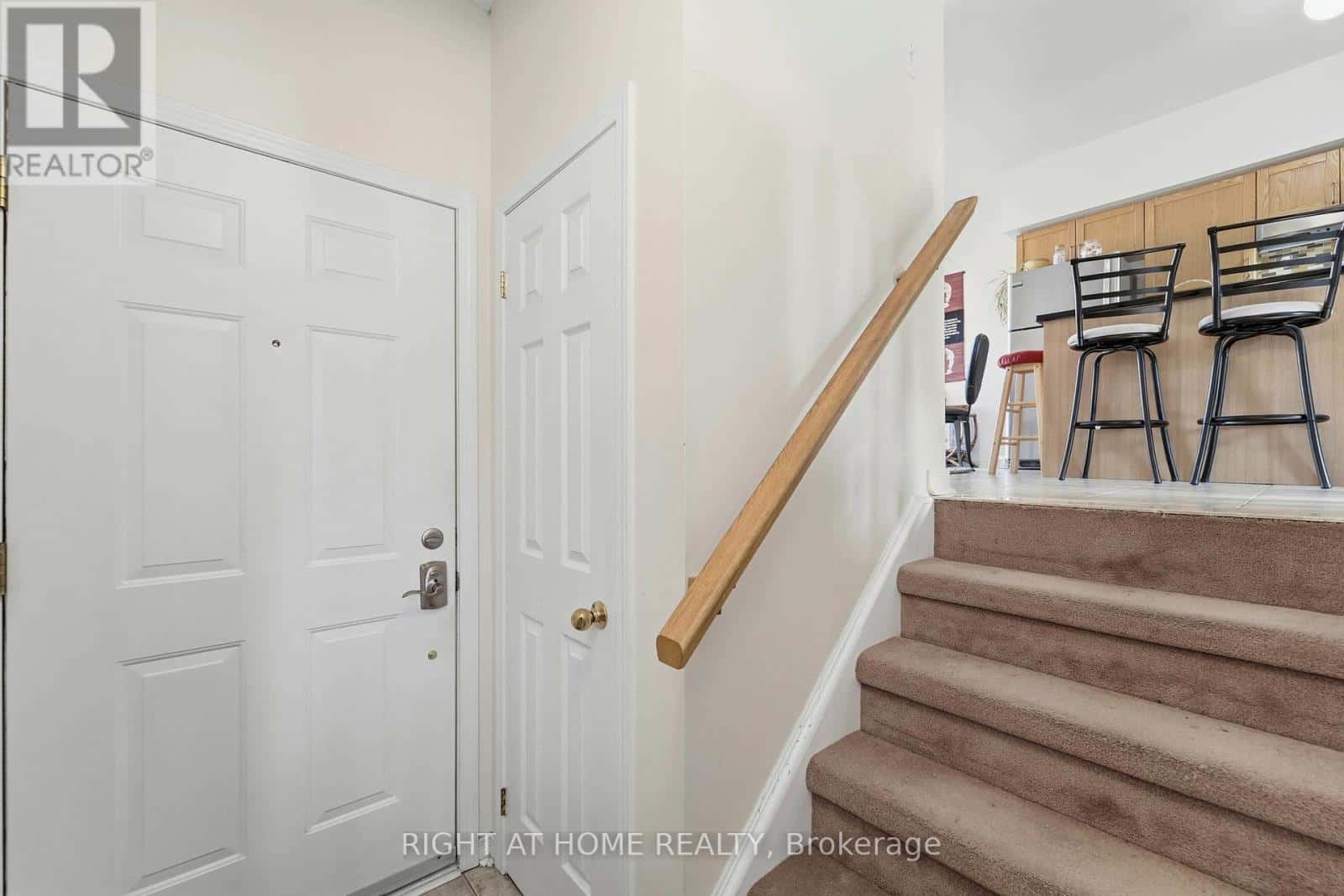 154 - 7155 MAGISTRATE TERRACE — Mississauga (Meadowvale Village), Ontario - Photo 5 of 34