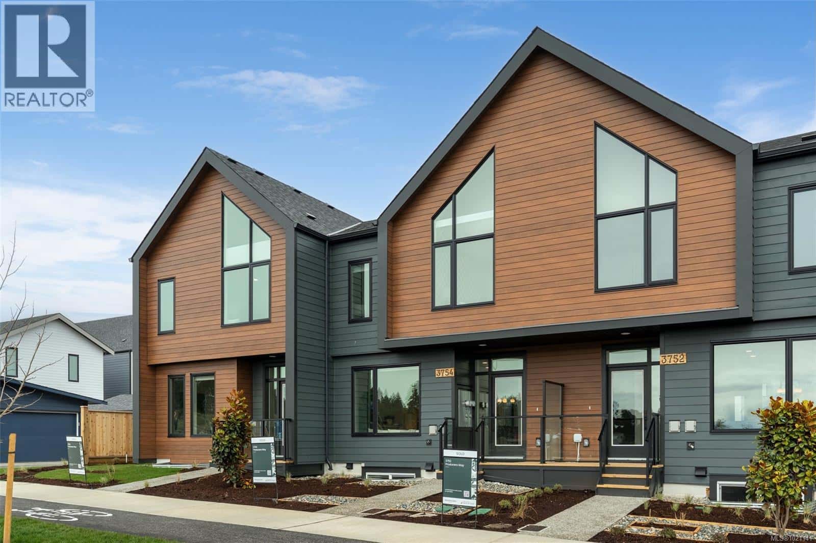 3759 Producers Way — Colwood, British Columbia - Photo 2 of 52