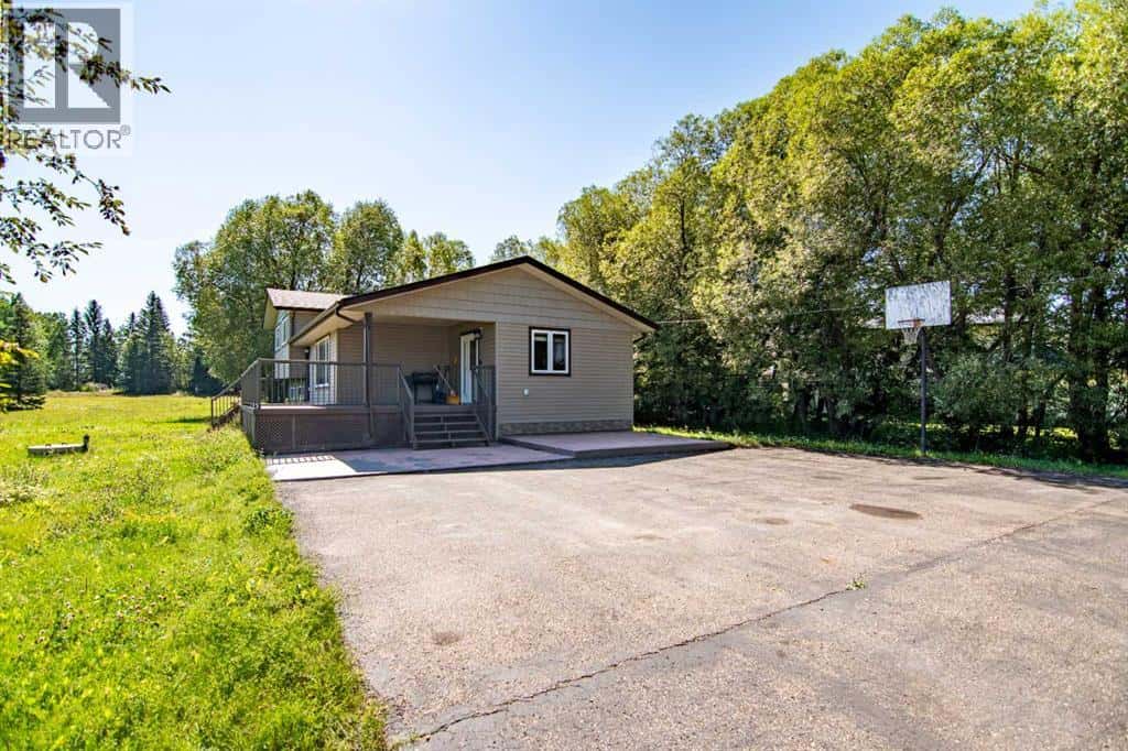 382052 Range Road 7-3 — Rural Clearwater County, Alberta - Photo 3 of 50