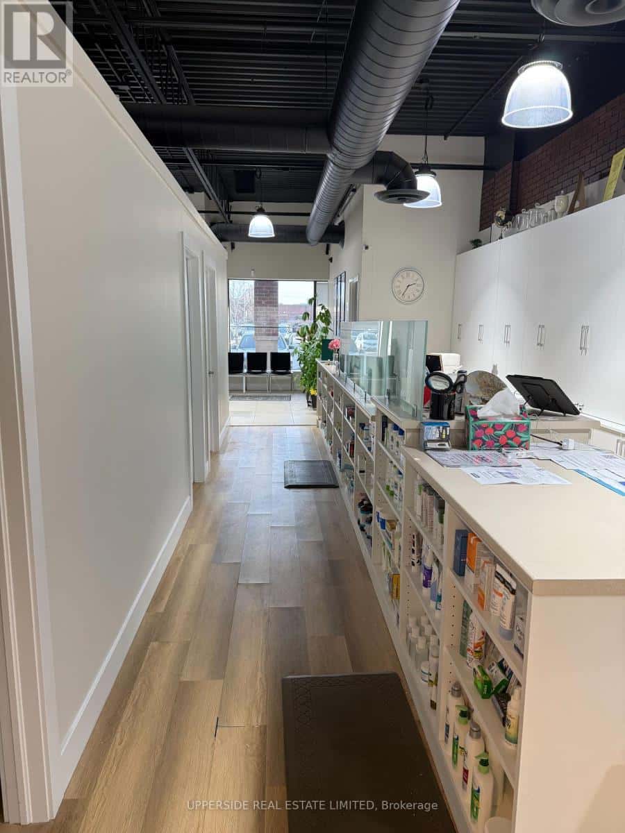 22 - 1118 CENTRE STREET — Vaughan (Beverley Glen), Ontario - Photo 3 of 10